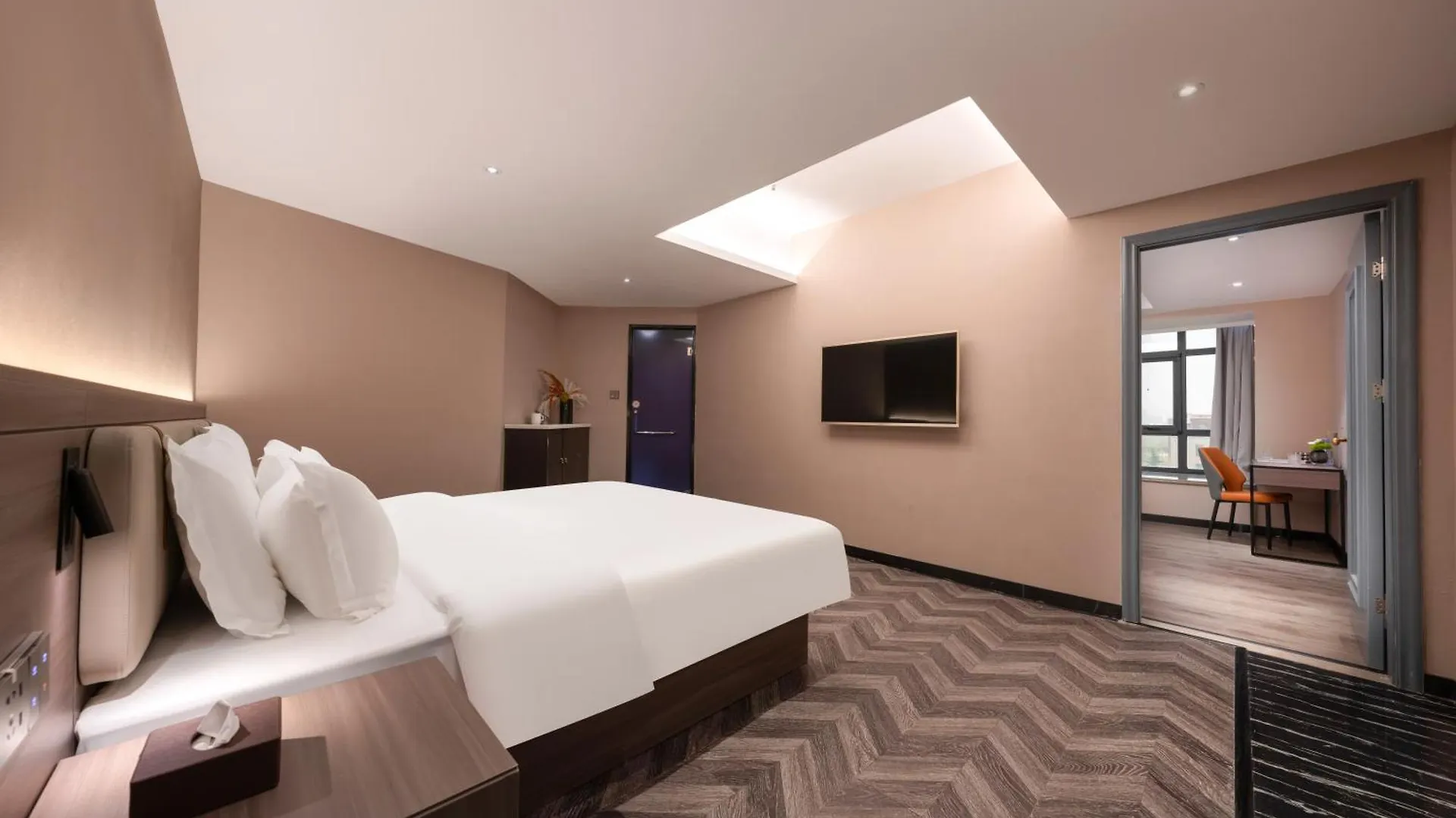 World Hotel Zhengzhou University High-Tech Campus