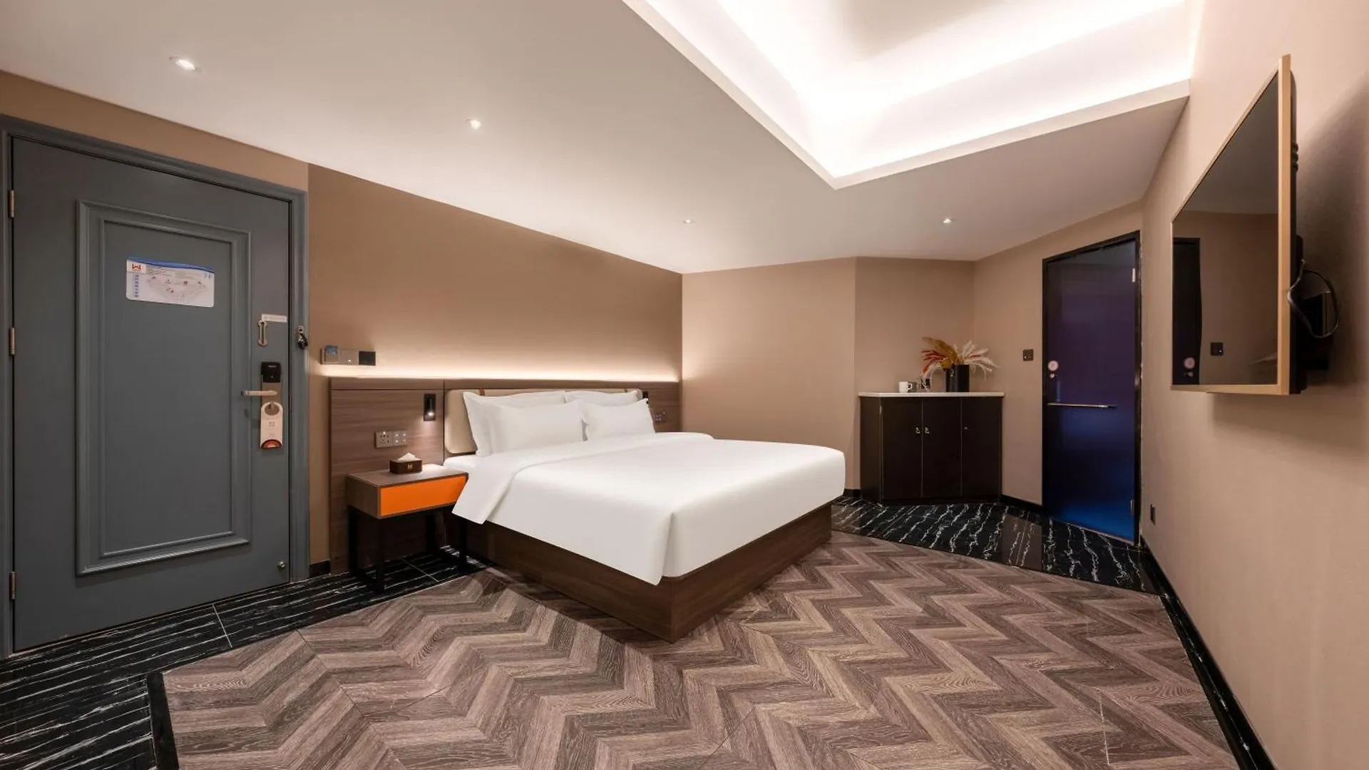 World Hotel Zhengzhou University High-Tech Campus 4*,  Cina