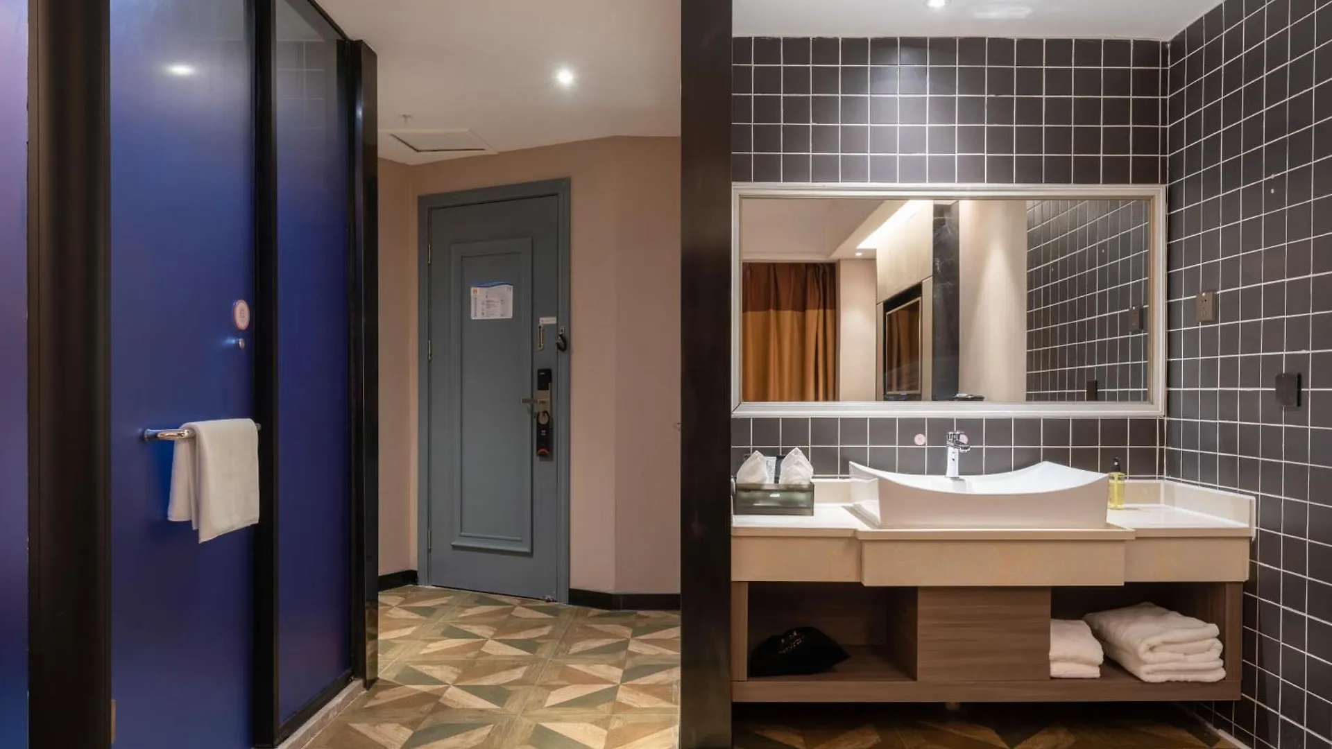 World Hotel Zhengzhou University High-Tech Campus 4*,