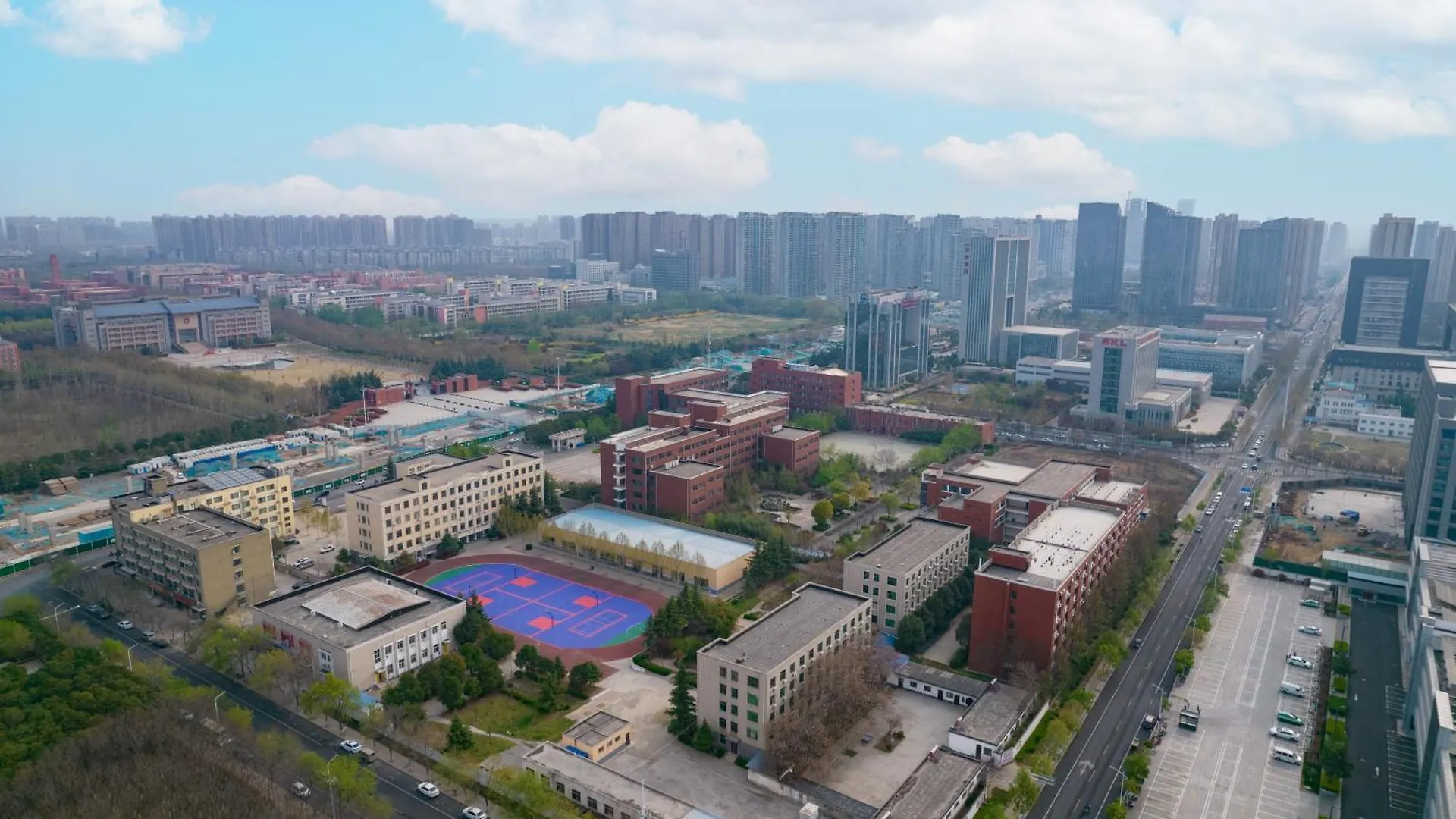 World Hotel Zhengzhou University High-Tech Campus 4*,